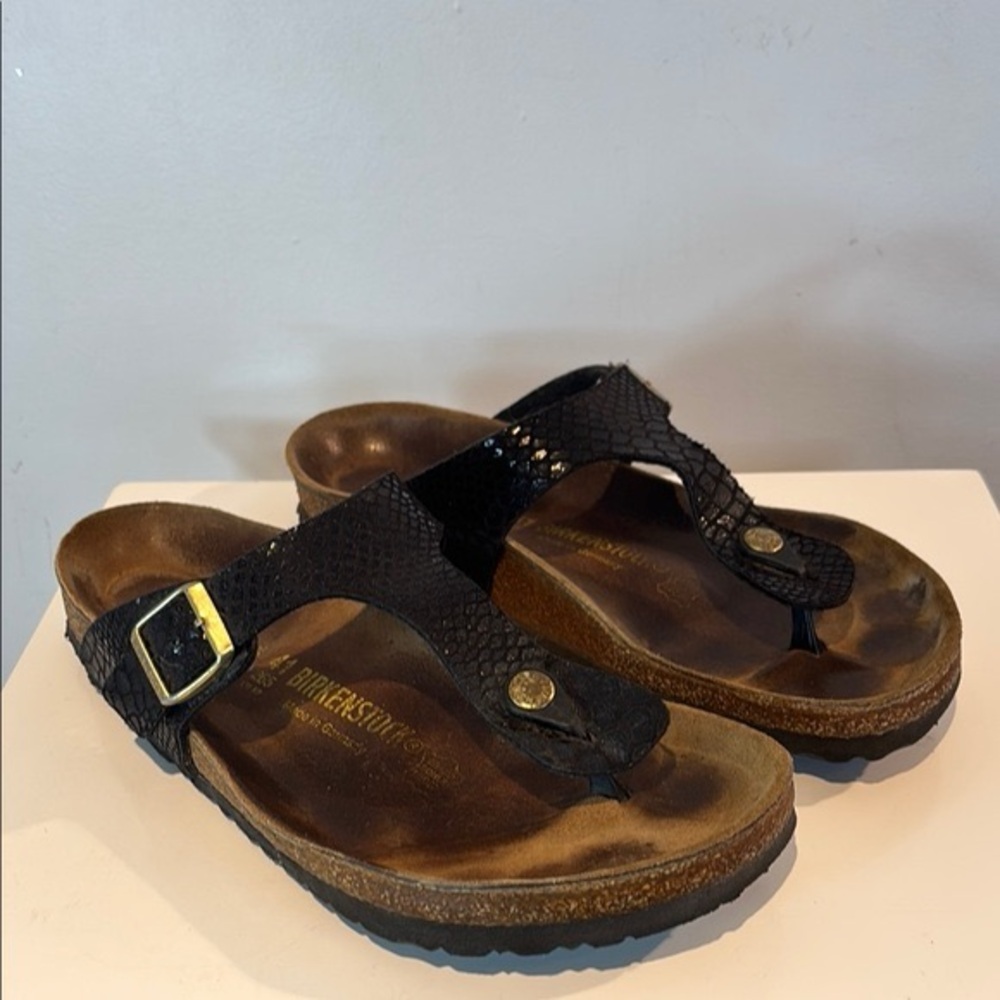 BIRKENSTOCK Gizeh SANDALS WOMEN 41 Black snake print